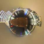 Fotografía 360° en forma de planeta mostrando el panorama de phoenix lago en la noche