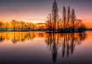 Foto al lago de Pontefract con el efecto de la hora dorada