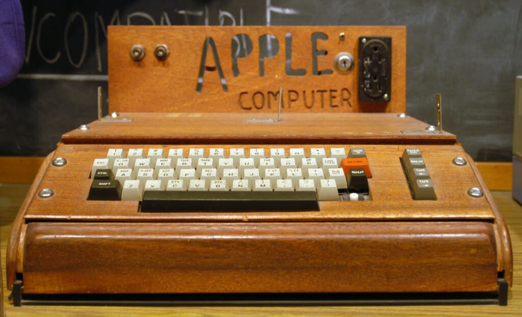 Diseño del primer computador Apple I