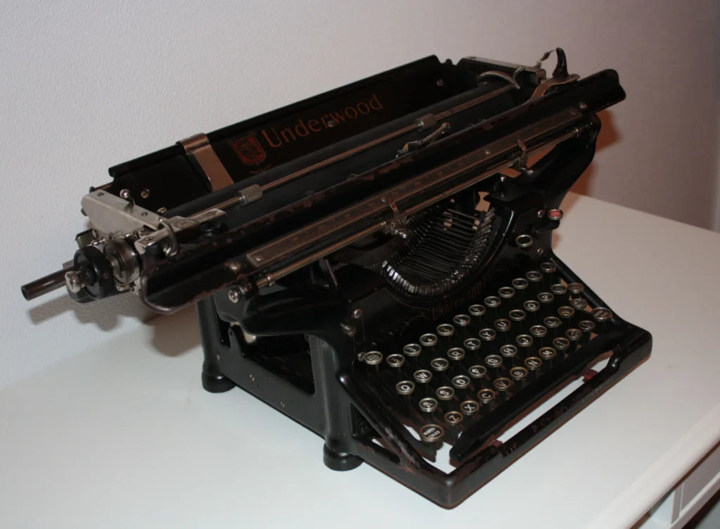 Máquina de escribir Underwood n.º 3 de carro ancho