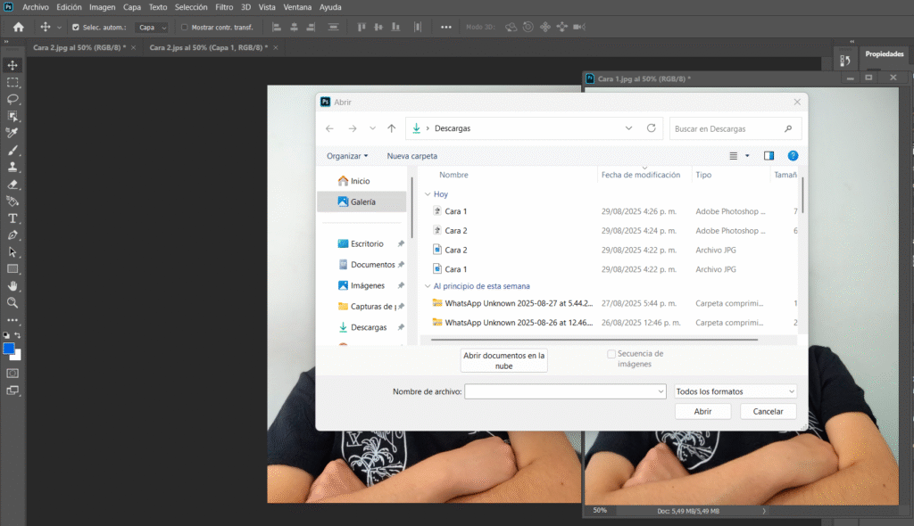 captura de pantalla de Photoshop con las dos fotos abiertas.