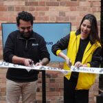 Efecty y Akua se unen para llevar a los comercios un modelo de pago más ágil y competitivo A la izquierda se aprecia a Carlos Marin representante de Akua y a la derecha a Vanessa Rodriguez representante de efecty