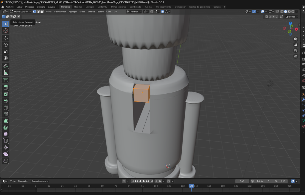“Bisel aplicado al vértice superior del cubo para suavizar su forma.”
