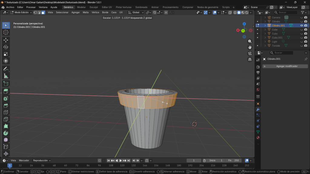 Modelando la maceta antes del texturizado