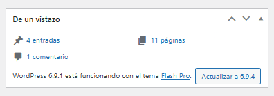 Panel de WordPress indicando versión desactualizada y actualizaciones pendientes