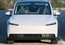 Tesla Model Y blanco, vista frontal (foto ilustrativa: Dllu, Wikimedia Commons, CC BY-SA 4.0)