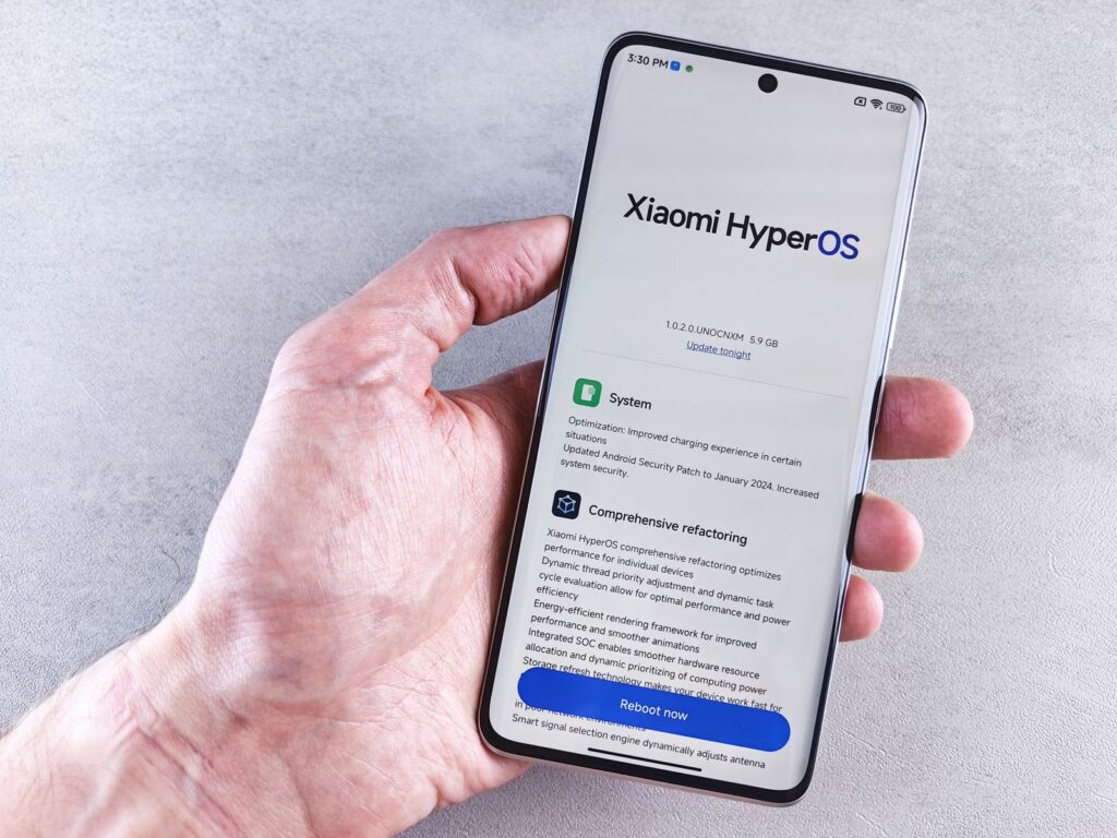 Celular Xiaomi con HyperOS (foto de referencia: Andrey Matveev, Pexels); no es el REDMI Note 17.