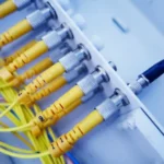 Conexiones de fibra óptica (foto ilustrativa: panumas nikhomkhai, Pexels).
